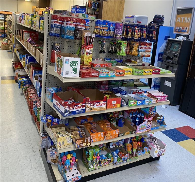 Grocery with potential Pizza